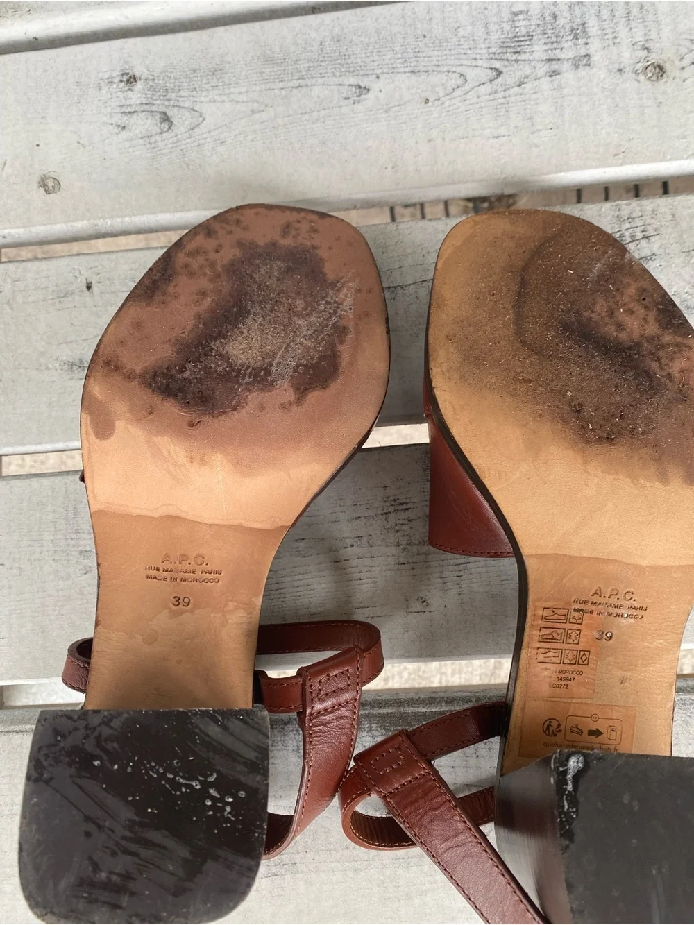 A.P.C. Tess Leather Buckle Block Heel Strappy Sandals Hazelnut Quiet Luxury 39/9